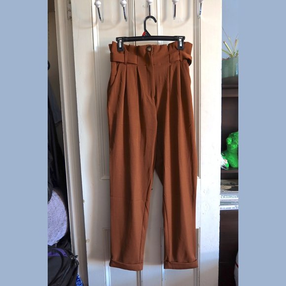 SHEIN Frenchy Paperbag Waist Fold Pleat Roll Hem Pants - Picture 2 of 5